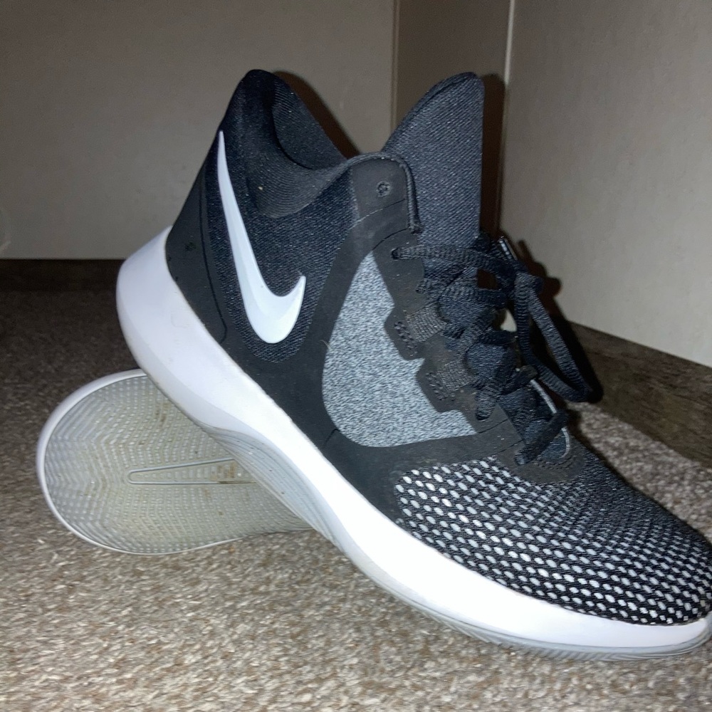 Nike Men’s size 9